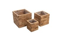 Holzstückchen-Pflanzkisten