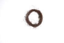 dark grass wreath, natural