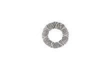 liana/dark grass wreath