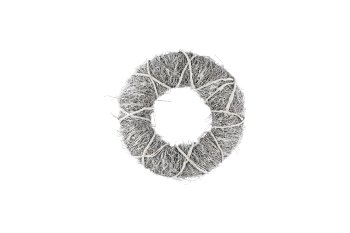 liana/dark grass wreath