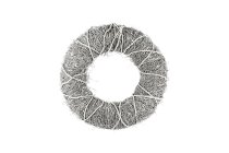 liana/dark grass wreath