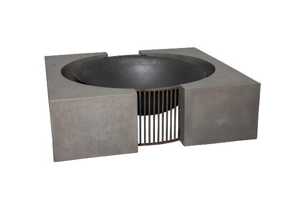 Beton-Feuerstelle "Hohwacht" mit Stahlgitter und Eisen-Feuerschale